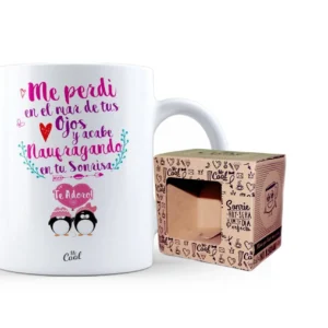 INICIO Regalos y Juegos Taza Me perdí en el mar de tus ojos y acabé naufragando